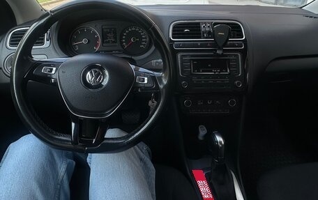Volkswagen Polo VI (EU Market), 2017 год, 1 250 000 рублей, 6 фотография