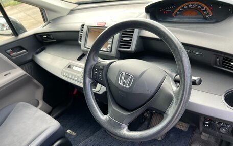 Honda Freed I, 2010 год, 905 000 рублей, 2 фотография