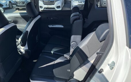 Toyota Wish II, 2011 год, 1 299 000 рублей, 20 фотография