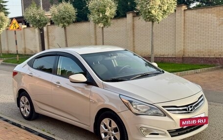 Hyundai Solaris II рестайлинг, 2014 год, 850 000 рублей, 2 фотография