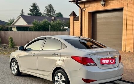 Hyundai Solaris II рестайлинг, 2014 год, 850 000 рублей, 4 фотография