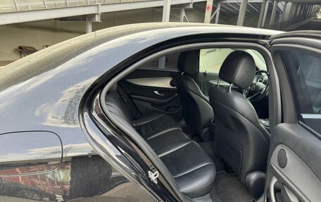 Mercedes-Benz E-Класс, 2021 год, 2 599 000 рублей, 3 фотография