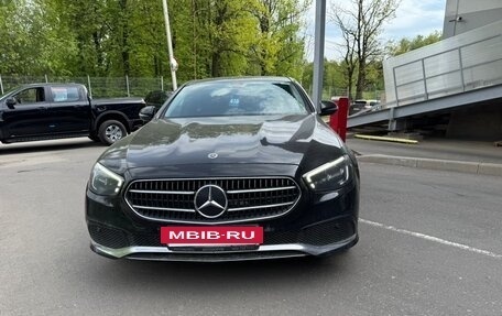 Mercedes-Benz E-Класс, 2021 год, 2 599 000 рублей, 2 фотография