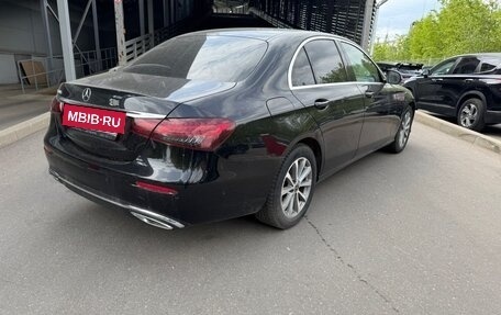 Mercedes-Benz E-Класс, 2021 год, 2 599 000 рублей, 15 фотография