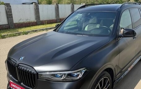 BMW X7, 2022 год, 12 000 000 рублей, 3 фотография