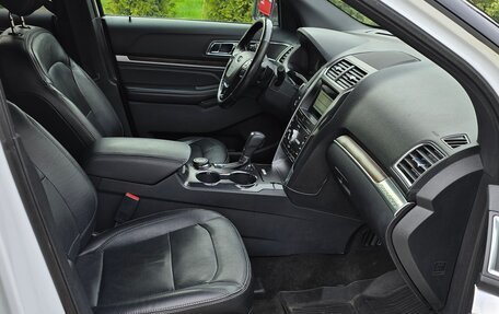 Ford Explorer VI, 2017 год, 2 620 000 рублей, 12 фотография