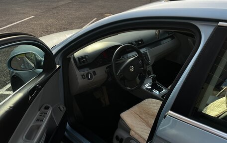 Volkswagen Passat B6, 2005 год, 610 000 рублей, 9 фотография