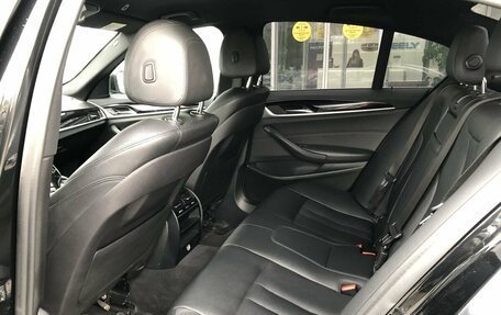 BMW 5 серия, 2019 год, 2 650 000 рублей, 11 фотография