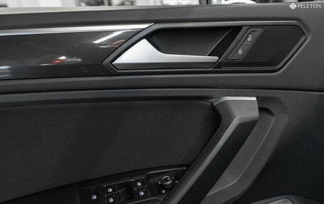 Volkswagen Tiguan II, 2021 год, 3 440 000 рублей, 21 фотография