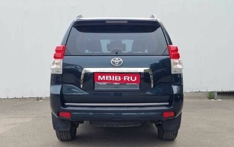 Toyota Land Cruiser Prado 150 рестайлинг 2, 2011 год, 2 750 000 рублей, 6 фотография