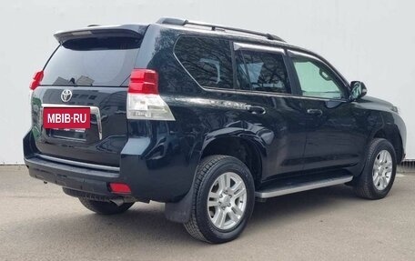 Toyota Land Cruiser Prado 150 рестайлинг 2, 2011 год, 2 750 000 рублей, 5 фотография
