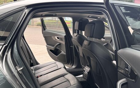 Audi A4, 2022 год, 2 358 000 рублей, 13 фотография