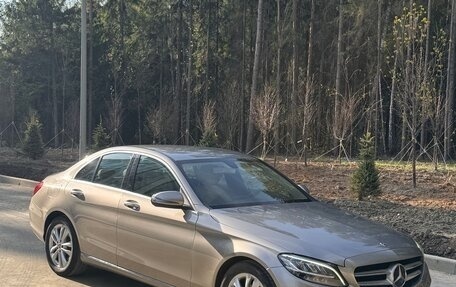 Mercedes-Benz C-Класс, 2019 год, 3 450 000 рублей, 10 фотография