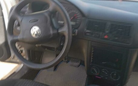Volkswagen Golf IV, 2002 год, 390 000 рублей, 26 фотография