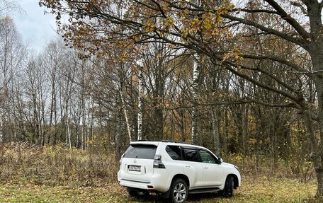 Toyota Land Cruiser Prado 150 рестайлинг 2, 2012 год, 2 750 000 рублей, 9 фотография