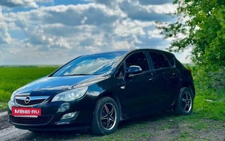 Opel Astra J, 2012 год, 750 000 рублей, 2 фотография