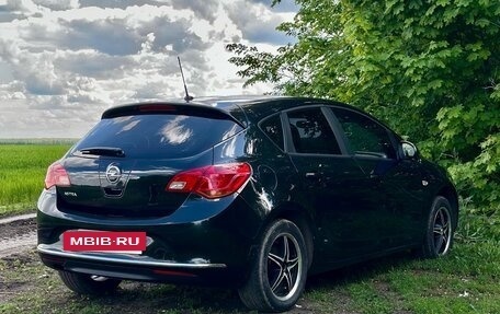 Opel Astra J, 2012 год, 750 000 рублей, 3 фотография