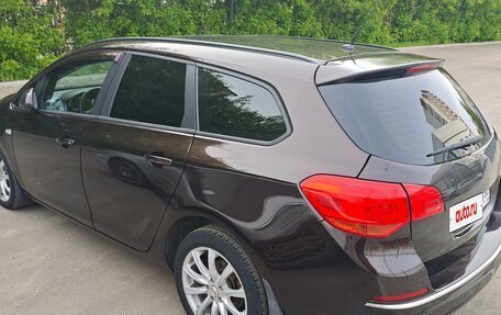 Opel Astra J, 2014 год, 1 115 000 рублей, 3 фотография