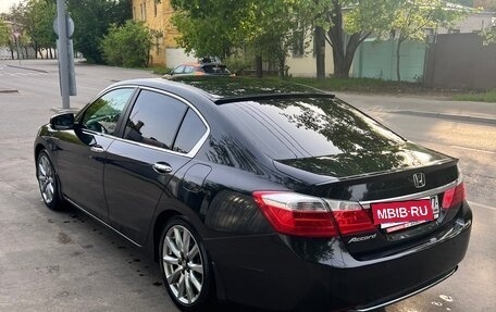 Honda Accord IX рестайлинг, 2013 год, 1 800 000 рублей, 5 фотография