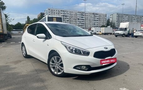 KIA cee'd III, 2015 год, 1 210 000 рублей, 2 фотография