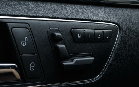 Mercedes-Benz E-Класс, 2011 год, 1 749 000 рублей, 20 фотография