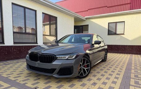 BMW 5 серия, 2021 год, 7 600 000 рублей, 2 фотография