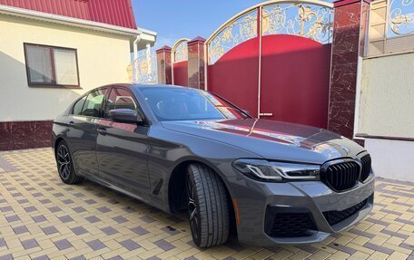 BMW 5 серия, 2021 год, 7 600 000 рублей, 3 фотография