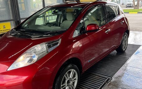 Nissan Leaf I, 2013 год, 1 350 000 рублей, 3 фотография