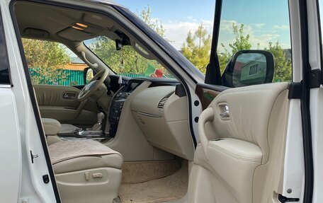 Nissan Patrol, 2011 год, 2 700 000 рублей, 21 фотография