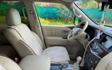 Nissan Patrol, 2011 год, 2 700 000 рублей, 17 фотография