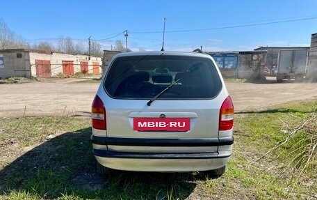 Opel Zafira A рестайлинг, 2002 год, 385 000 рублей, 4 фотография