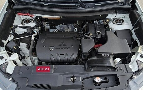 Mitsubishi Outlander III рестайлинг 3, 2019 год, 2 900 000 рублей, 16 фотография