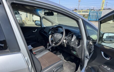Honda Fit Shuttle I рестайлинг, 2012 год, 895 000 рублей, 27 фотография