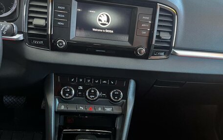 Skoda Karoq I, 2020 год, 2 650 000 рублей, 30 фотография