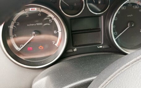 Peugeot 308 II, 2010 год, 522 222 рублей, 10 фотография