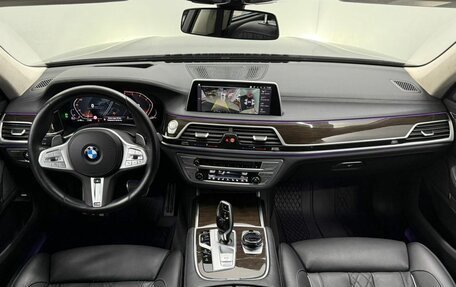 BMW 7 серия, 2021 год, 7 347 000 рублей, 12 фотография