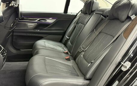 BMW 7 серия, 2021 год, 7 347 000 рублей, 19 фотография
