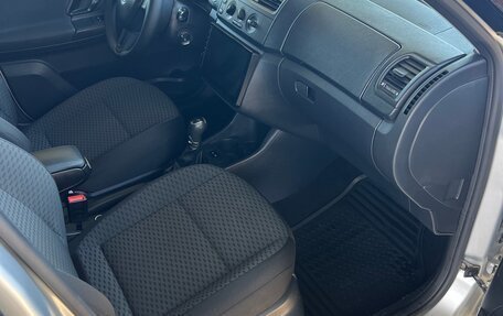 Skoda Roomster, 2014 год, 950 000 рублей, 24 фотография