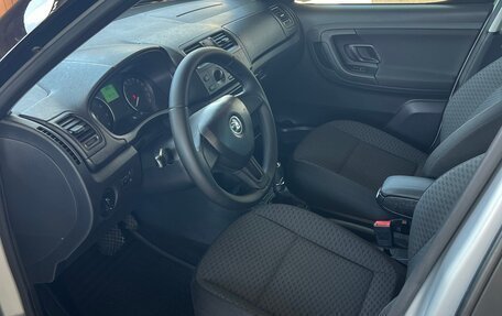 Skoda Roomster, 2014 год, 950 000 рублей, 21 фотография