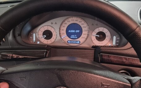 Mercedes-Benz E-Класс, 2003 год, 1 450 000 рублей, 14 фотография