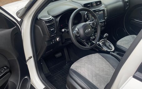 KIA Soul II рестайлинг, 2015 год, 1 400 000 рублей, 9 фотография