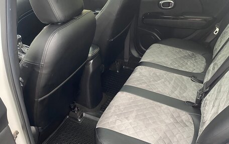 KIA Soul II рестайлинг, 2015 год, 1 400 000 рублей, 14 фотография