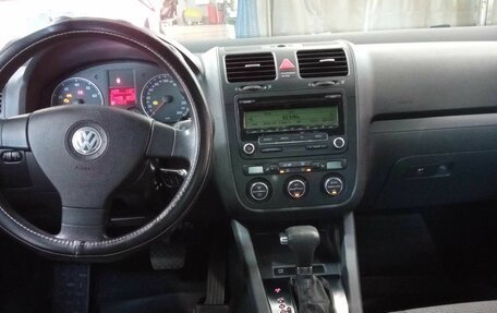 Volkswagen Jetta VI, 2009 год, 590 000 рублей, 5 фотография