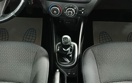 KIA Rio III рестайлинг, 2015 год, 839 000 рублей, 16 фотография