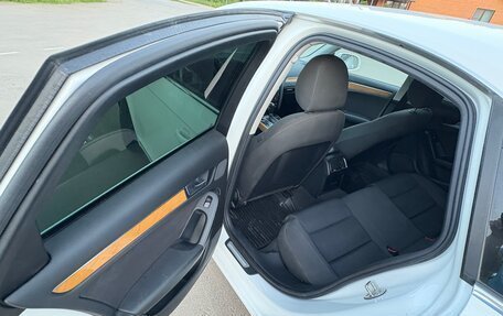 Audi A4, 2011 год, 1 090 000 рублей, 10 фотография