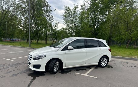 Mercedes-Benz B-Класс, 2016 год, 1 850 000 рублей, 2 фотография