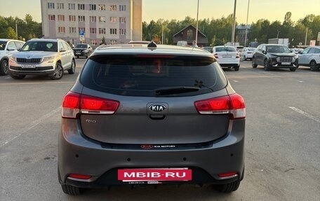 KIA Rio III рестайлинг, 2017 год, 940 000 рублей, 4 фотография