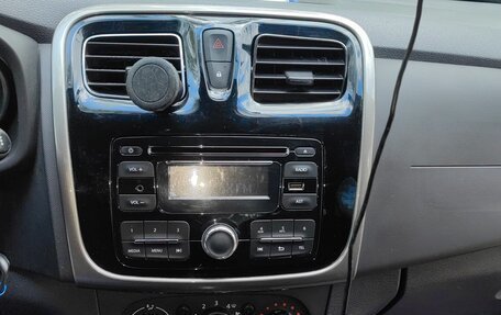 Renault Logan II, 2021 год, 850 000 рублей, 11 фотография
