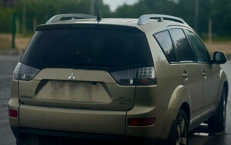 Mitsubishi Outlander III рестайлинг 3, 2007 год, 887 000 рублей, 3 фотография