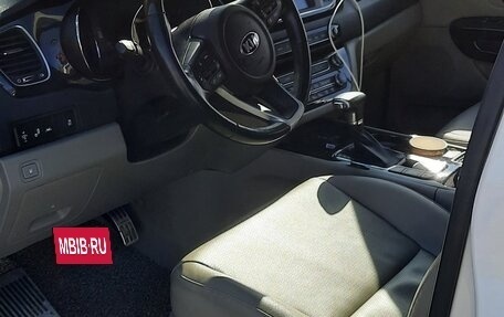 KIA Carnival III, 2018 год, 2 680 000 рублей, 3 фотография